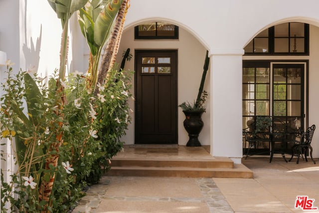 23338 Park Colombo, Calabasas, CA 91302 — photo 3 of 29