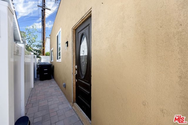 529 W Wilson Avenue, Glendale, CA 91203 — photo 31 of 45
