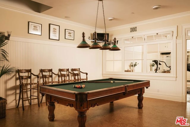 2041 Mandeville Canyon Road, Los Angeles, CA 90049 — photo 38 of 48