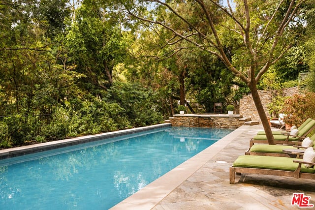 2041 Mandeville Canyon Road, Los Angeles, CA 90049 — photo 40 of 48