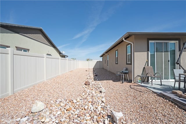 3218 Garnet, Lancaster, CA 93535 — photo 28 of 33