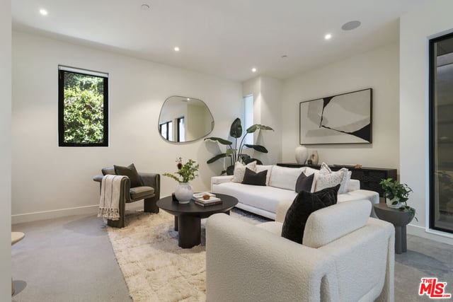 923 Hilldale Ave, West Hollywood, CA 90069 — photo 6 of 51