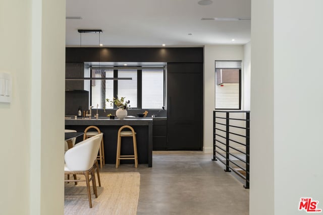 923 Hilldale Ave, West Hollywood, CA 90069 — photo 9 of 51