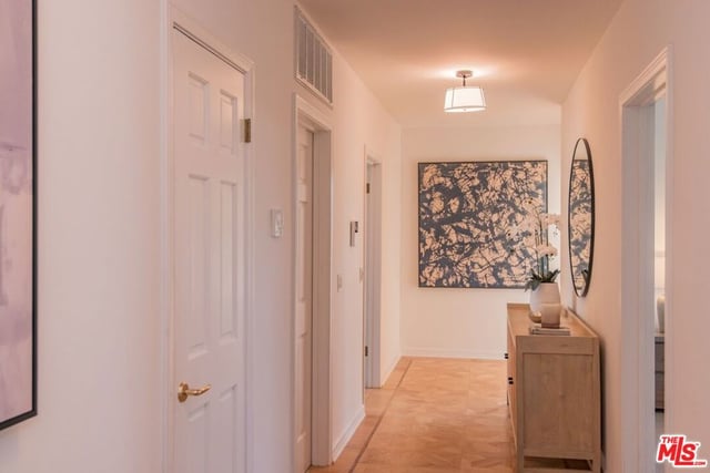 1044 5th Street 202, Santa Monica, CA 90403 — photo 2 of 28