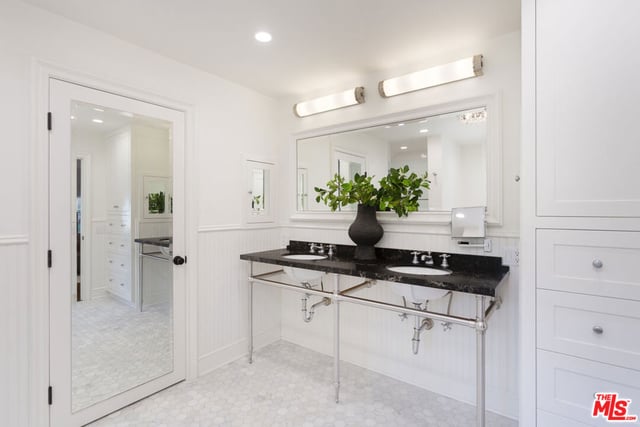 13176 Boca De Canon Lane, Los Angeles, CA 90049 — photo 11 of 27