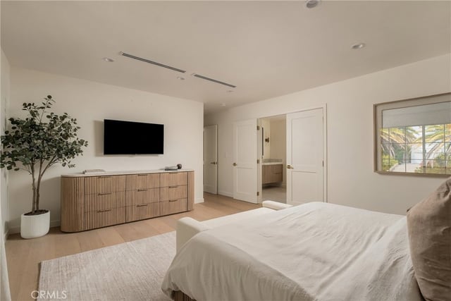 4335 Chaumont Road, Woodland Hills, CA 91364 — photo 23 of 38