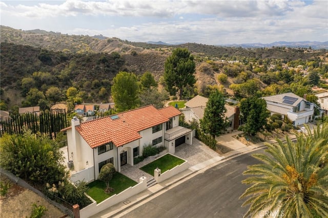 4335 Chaumont Road, Woodland Hills, CA 91364 — photo 35 of 38