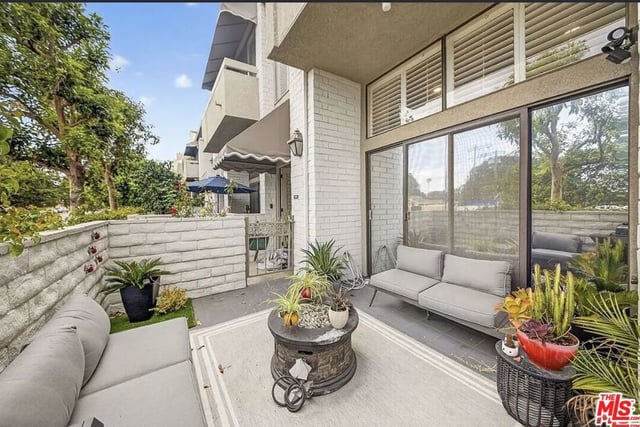 5305 White Oak Avenue F, Encino, CA 91316 — photo 12 of 45