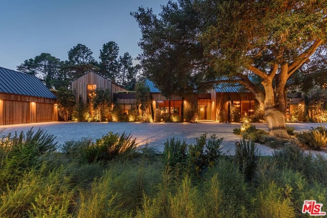 3405 Fryman Road, Studio City, CA 91604 — photo 3 of 42