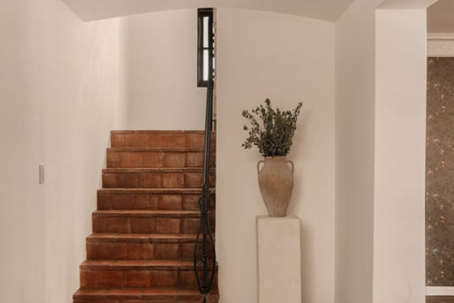 1641 N Ogden Drive, Los Angeles, CA 90046 — photo 4 of 31
