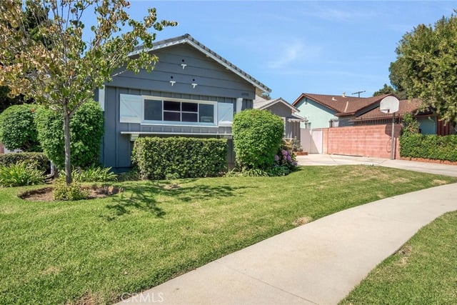 6919 Bianca, Van Nuys, CA 91406 — photo 2 of 44