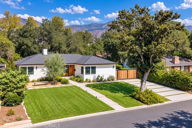 2147 E Woodlyn, Pasadena, CA 91104 — photo 12 of 59