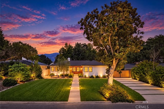 2147 E Woodlyn, Pasadena, CA 91104 — photo 2 of 59