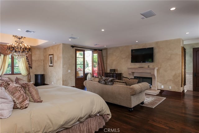 12226 Paisley Lane, Los Angeles, CA 90049 — photo 19 of 29