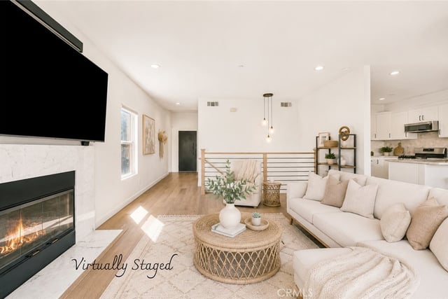 3822 Clayton Avenue, Los Angeles, CA 90027 — photo 3 of 25