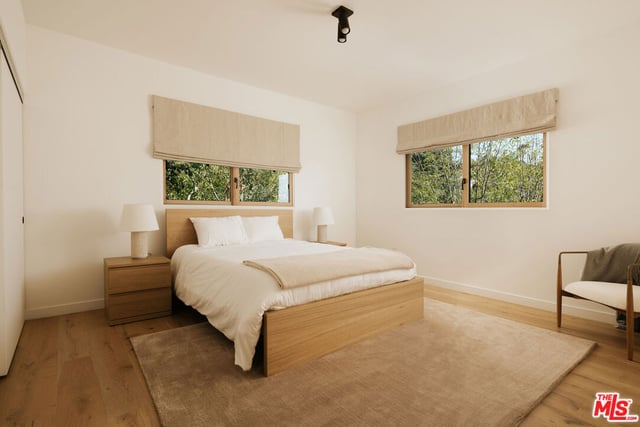 5698 Holly Oak Drive, Los Angeles, CA 90068 — photo 18 of 35