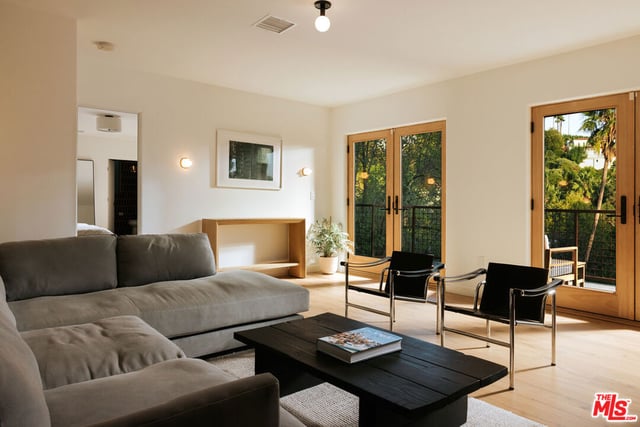 5698 Holly Oak Drive, Los Angeles, CA 90068 — photo 20 of 35