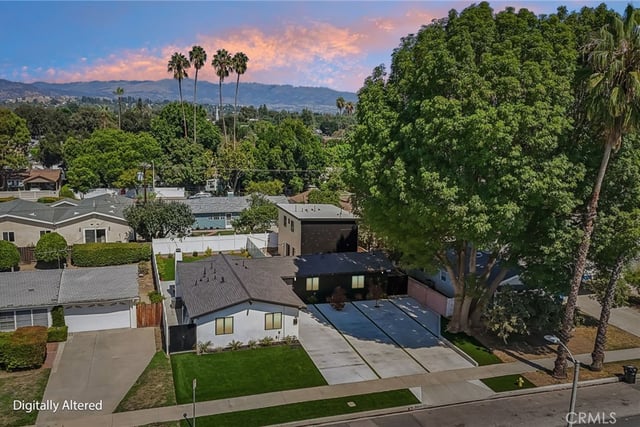 22241 Wyandotte, Canoga Park, CA 91303 — photo 44 of 44