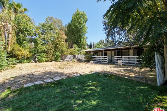 23460 Hatteras Street, Woodland Hills, CA 91367 — photo 22 of 25