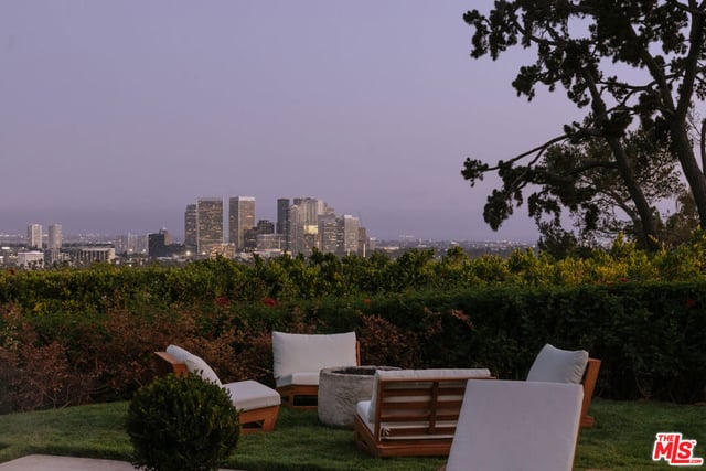1122 La Altura Road, Beverly Hills, CA 90210 — photo 18 of 57