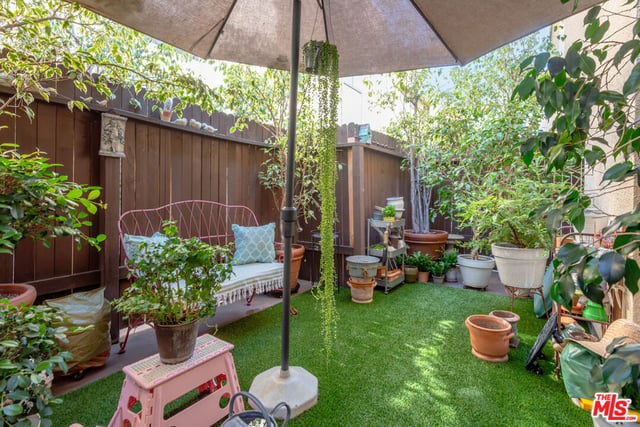 2338 S Beverly Glen Boulevard, Los Angeles, CA 90064 — photo 3 of 14