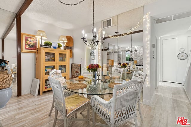 2338 S Beverly Glen Boulevard, Los Angeles, CA 90064 — photo 5 of 14