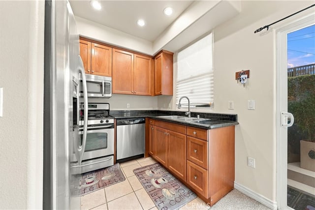 1500 Pine, Long Beach, CA 90813 — photo 12 of 27