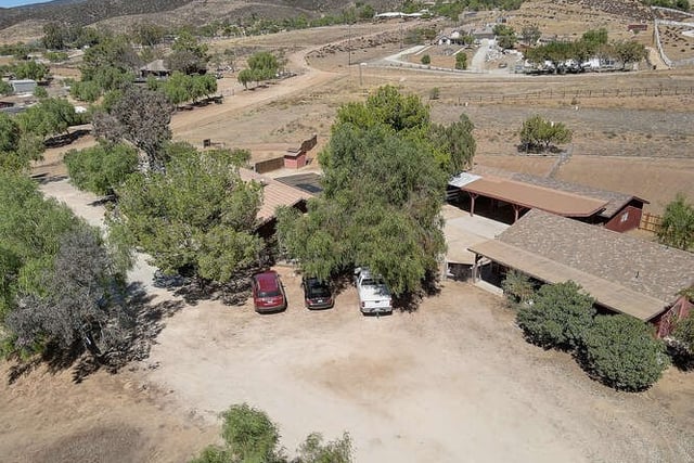 35502 Voss Road, Agua Dulce, CA 91390 — photo 10 of 54