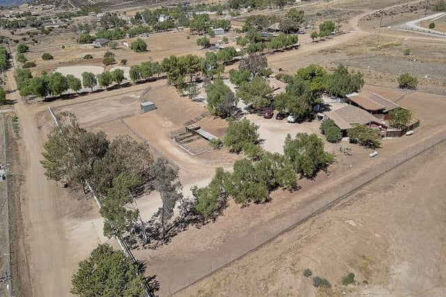 35502 Voss Road, Agua Dulce, CA 91390 — photo 7 of 54