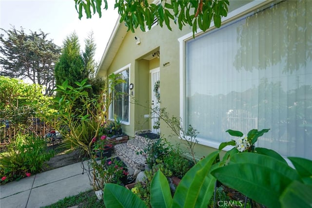 3415 S gramercy Place, Los Angeles, CA 90018 — photo 2 of 23