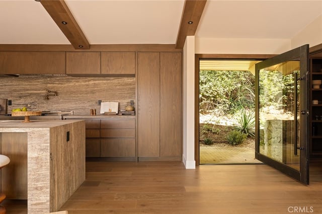 3655 Wrightwood Drive, Studio City, CA 91604 — photo 11 of 48