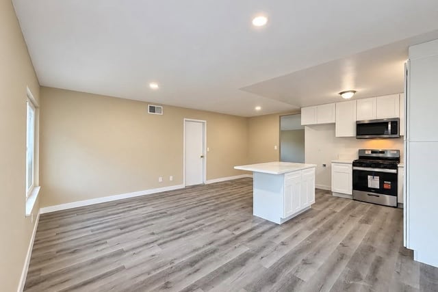 44721 Benald Street, Lancaster, CA 93535 — photo 8 of 42