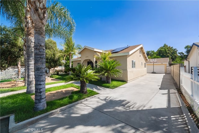 6238 Longridge Avenue, Van Nuys, CA 91401 — photo 5 of 28