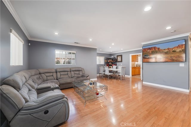 6238 Longridge Avenue, Van Nuys, CA 91401 — photo 8 of 28