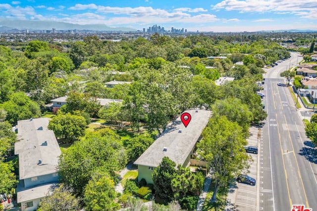 5516 Village Green, Los Angeles, CA 90016 — photo 29 of 30