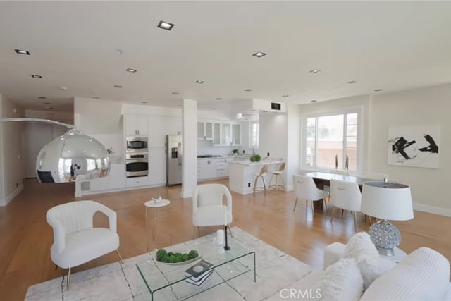 117 N Gale PH 5, Beverly Hills, CA 90211 — photo 9 of 29