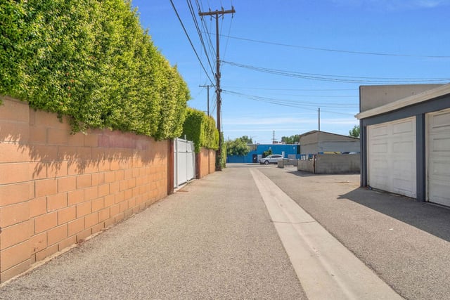 1221 N Frederic Street, Burbank, CA 91505 — photo 71 of 74