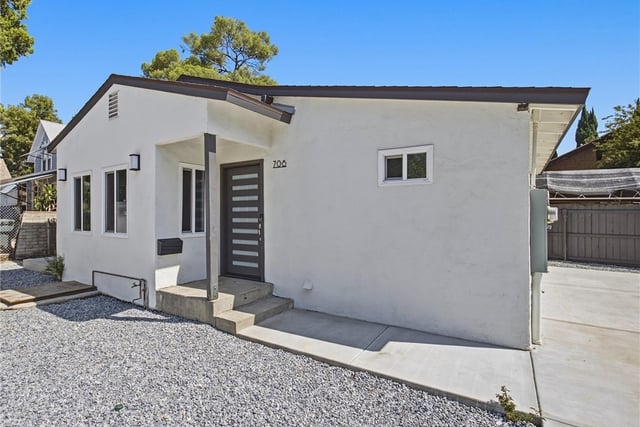 708 N El Molino, Pasadena, CA 91104 — photo 2 of 37