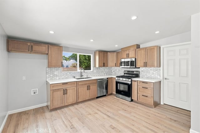 708 N El Molino, Pasadena, CA 91104 — photo 6 of 37