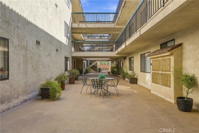 330 Burchett 206, Glendale, CA 91203 — photo 23 of 25