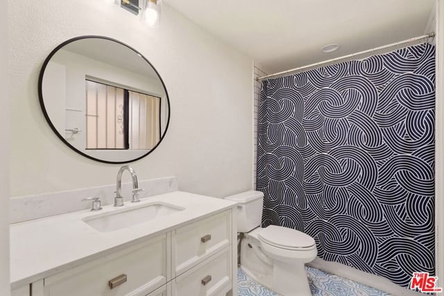 14120 Yukon Avenue 8, Hawthorne, CA 90250 — photo 11 of 34