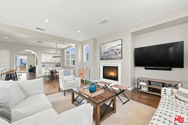 13071 Bluff Creek Drive, Los Angeles, CA 90094 — photo 10 of 70