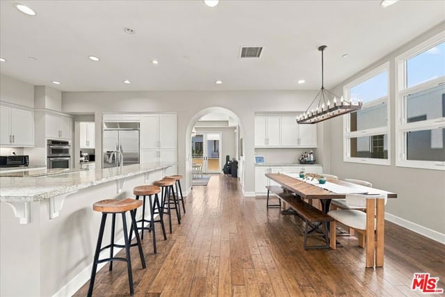 13071 Bluff Creek Drive, Los Angeles, CA 90094 — photo 17 of 70