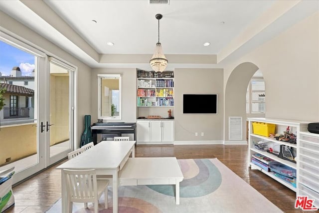 13071 Bluff Creek Drive, Los Angeles, CA 90094 — photo 34 of 70