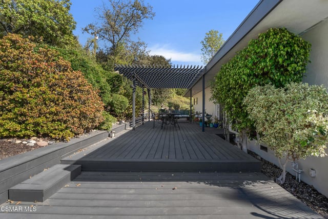 1082 La Cresta Drive, Thousand Oaks, CA 91362 — photo 37 of 42