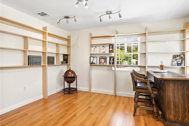 3305 Community Avenue, Glendale, CA 91214 — photo 20 of 73