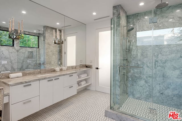 810 N Orlando Avenue, Los Angeles, CA 90069 — photo 27 of 33