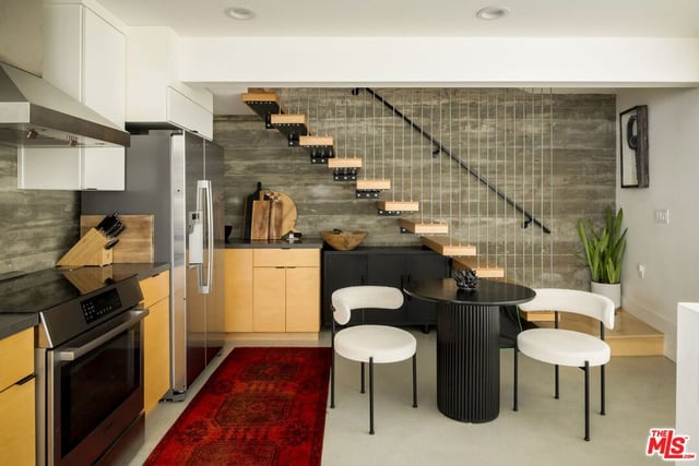 1125 N Beverly Glen Boulevard, Los Angeles, CA 90077 — photo 9 of 20