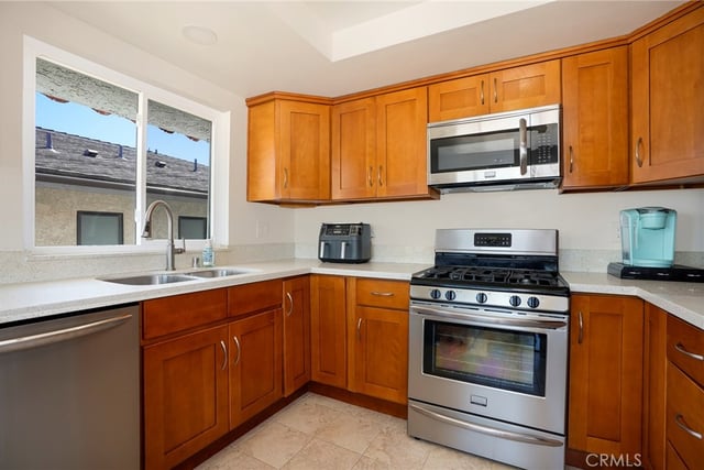 765 W 26th Street 308, San Pedro, CA 90731 — photo 6 of 24