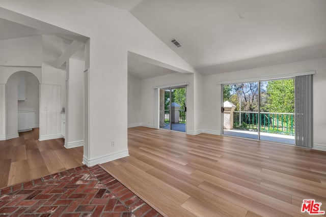 455 Kennerick Lane, Simi Valley, CA 93065 — photo 3 of 42